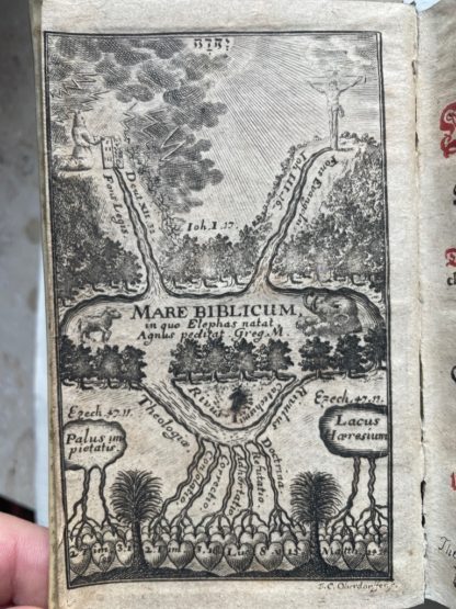 <b>Hoffmann, Gottfried.</b><br />M. G. H. Ærarium [Aerarium] Biblicum, Oder Tausend Biblische Sprüche : Auffs Kürtzeste erkläret/ nützlich angewendet/ und in 6. Schul-Classen dergestalt eingetheilet/ Daß in jeglicher Classe nach Anleitung des Catechismi die vornehmsten Glaubens- und Tugend-Lehren mit Biblischen Sprüchen bewehret/ und also gleichsam in einem sechsfachen Cursu Catechetico vorgetragen werden : Zu nützlichem Gebrauche So wohl insgemein vor alle Liebhaber der Heil. Schrifft ... Als insonderheit vor die in Lauban studirende Jugend verfertiget/ Und mit ... einem ... Anhange einer kurtzen Biblischen Kirchen-Historie herausgegeben / Von Gottfried Hoffmann/ Lyc. Laub. Rectore. – Bild 2