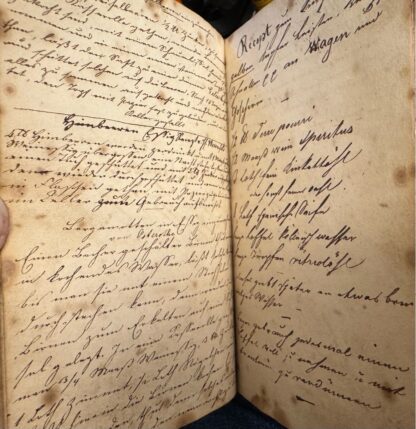 <b>[Gleim] B.G., [Betty].</b><br />Bremisches Koch- und Wirthschaftsbuch [Wirtschaftsbuch] enthaltend eine sehr deutliche Anweisung wie man Speisen und Backwerk für alle Stände gut zubereiten können für junge Frauenzimmer welche ihre Küche und Haushaltung selbst besorgen und ihre Geschäfte mit Nutzen betreiben wollen. Herausgegeben von B. G. – Bild 3