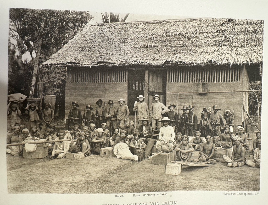 <b>Maass, Alfred.</b><br />Durch Zentral-Sumatra. – Bild 3