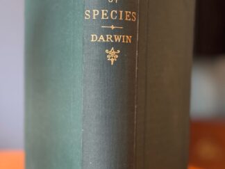 <p class="headtitle">Zum ersten Mal EVOLUTION.</p><b>Darwin, Charles.</b><br />The origin of species by means of natural selection or the preservation of favoured races in the struggle for life.