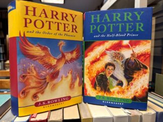 <p class="headtitle">2 Harry Potter in Erstausgaben.</p><b>Rowling, J.K.</b><br />Harry Potter and the Order of the Phoenix. / Harry otter and the Half-Blood Prince.