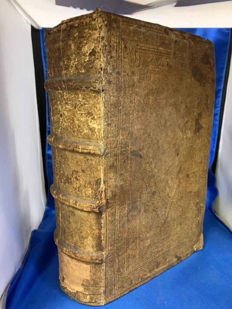 <p class="headtitle">Umfangreicher Juristischer Sammelband - 1596 -</p><b>Pistorius, Modestinus, Bartholomaeus Caepolla und Martin Pegie.</b><br />CONSILIA || SIVE || RESPONSA || Trium Saxoniae Iureconsultorum || celeberrimorum;|| 1. Nobilis & amplissimi D. MODESTINI, D.|| SIMONIS F. PISTORIS Collegij Iuridici || in Academia Lipsiensi quondam Praesidis Ordinarij.|| beigebunden II.: – Bild 4