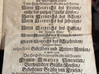 <b>o.A.</b><br />Confession-Schrifft/ Nach welcher bißhero in den Reußischen Kirchen/ vermöge heiliger Schrifft/ Augspurgischer Confession, und des hocherleuchten theuren Mannes Gottes D. Martini Lutheri Schrifften/ gelehret worden : Anno 1567. zum ersten mahl gedruckt/ und Anno 1599. zum andern mahl Aus wichtigen und erheblichen Ursachen repetiret und publiciret/ neben einer neuen Praefation, und darauf folgenden ausführlichen Bericht/ in welchem aller Verdacht/ darein erwehnte Confession-Schrifft zu Ungebühr hat wollen gezogen werden/ ... abgelehnet ist ...Ausgabe:     Nunmehro auf ... Befehl Derer ... Herren/ Herrn Heinrichs des Dritten/ anitzt des gantzen Stam[m]s ältisten/ Herrn Heinrichs des Achten/ Herrn Heinrichs des Zehenden/ und Herrn Heinrichs des Eilfften/ der Jüngern Linie ... Zum Drittenmahl in Druck befördert.