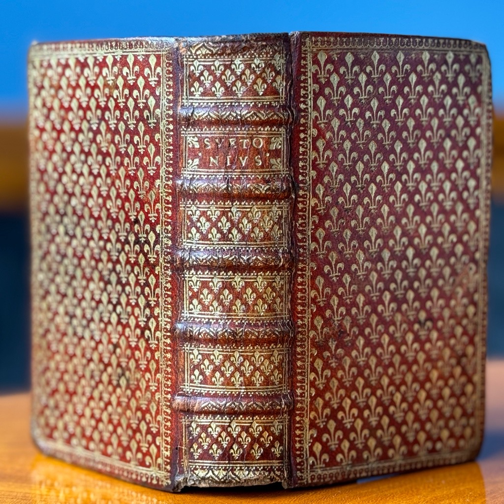 <b>Suetonius Tranquillus, Gaius.</b><br />Opera. Vitae XUU (duodecim) Caesarum. De illustribus grammaticis liber. De Claris rhetoribus liber. Horatii vita. Plinii vita. – Bild 4