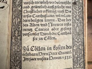 <p class="headtitle">Erstausgabe des "Kölschen Psalters"</p><b>Dionysius Carthusiensis [Übers.], [Dionysius der Karthäuser] und Dietrich von Buxheim [hg.].</b><br />Der Psalter latein vnd teutsch/ trewlich verdolmetscht vnd grüntlich außgelecht/ mit Christlicher erkleru[n]g/ auß Dionysio Carthusiano/ vñ vil andern heilgen lerern versamlet. Dar bey des Alten vnd Neuwen testamentz Cantica oder geseng außgelegt. Durch die Carthau[o]ser in Cöllen. [Hrsg.v.(B.Dietrich Loher von Strathum Vicarius ym Carthauß zu Cöllen)].  [Der Psalter latein vnd || teutsch /trewlich verdolmetscht || vnd grüntlich außgelecht/mit || Christlicher erklerug/ auß Dio||nysio Carthusiano/ vñ vil an=||dern heilgen lerern versamlet.|| Dar bey des Alten vnd Neu=||wen testamentz Cantica oder || geseng außgelegt. Durch die || Carthauser in C#[oe]llen.|| [Hrsg.v.(B.Dietrich || Loher von/ Strathum Vicarius ym Carthauß || zu C#[oe]llen ... ||)]